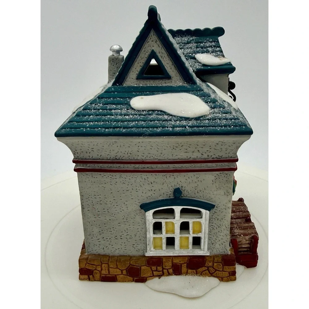 Department‎ 56 North Pole Series Beard Barber Shop 1994 Porcelain Light Up House